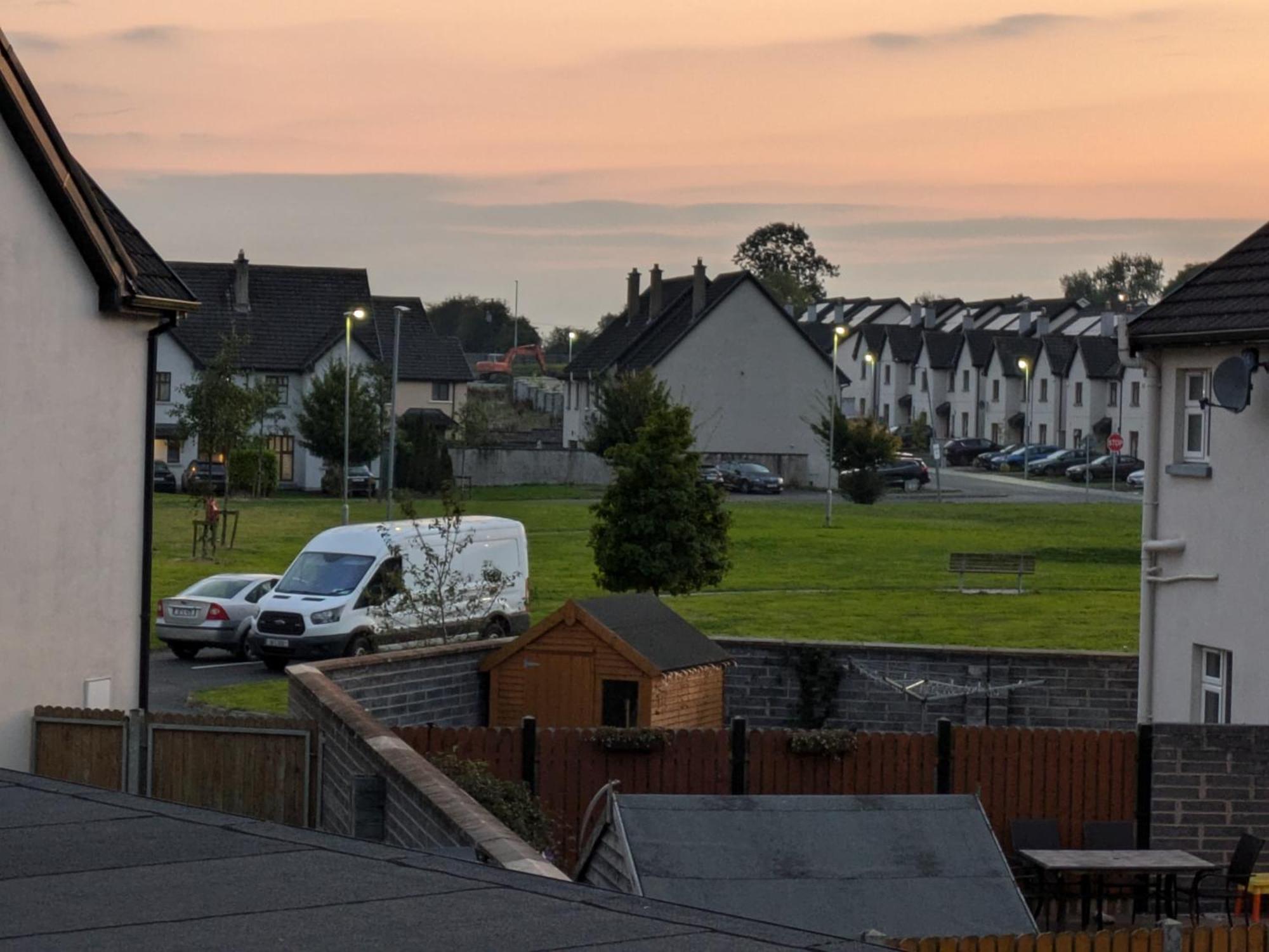 Budget Friendly King Room, Séjour chez l'habitant Limerick Junction